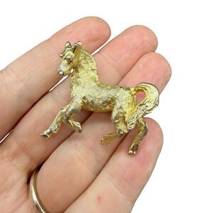 Vintage Wild Horse Brooch Horse Pin